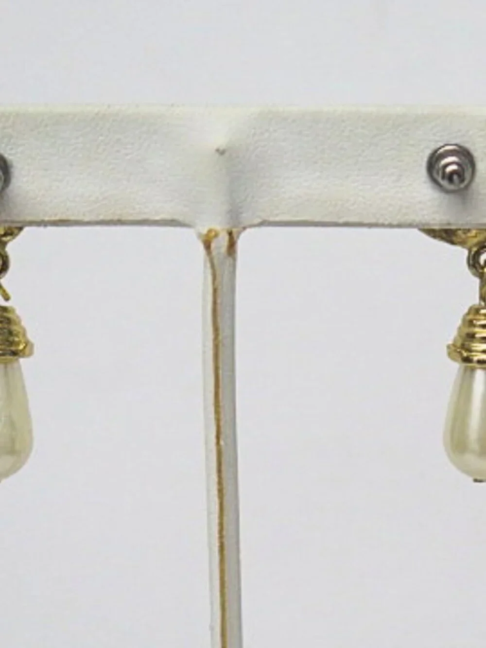 Vintage Faux Pearl Rhinestone Gold Tone Teardrop Dangle Earrings